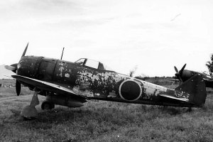 580px-Nakajima_Ki-44-II_Otsu_at_Clark_1945